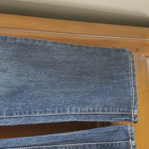 FADED GLORY,  women's blue jeans. Straight leg size 12. Very good used condition - Picture 3 of 9